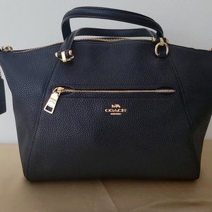 Coach pebble soft leather, black color